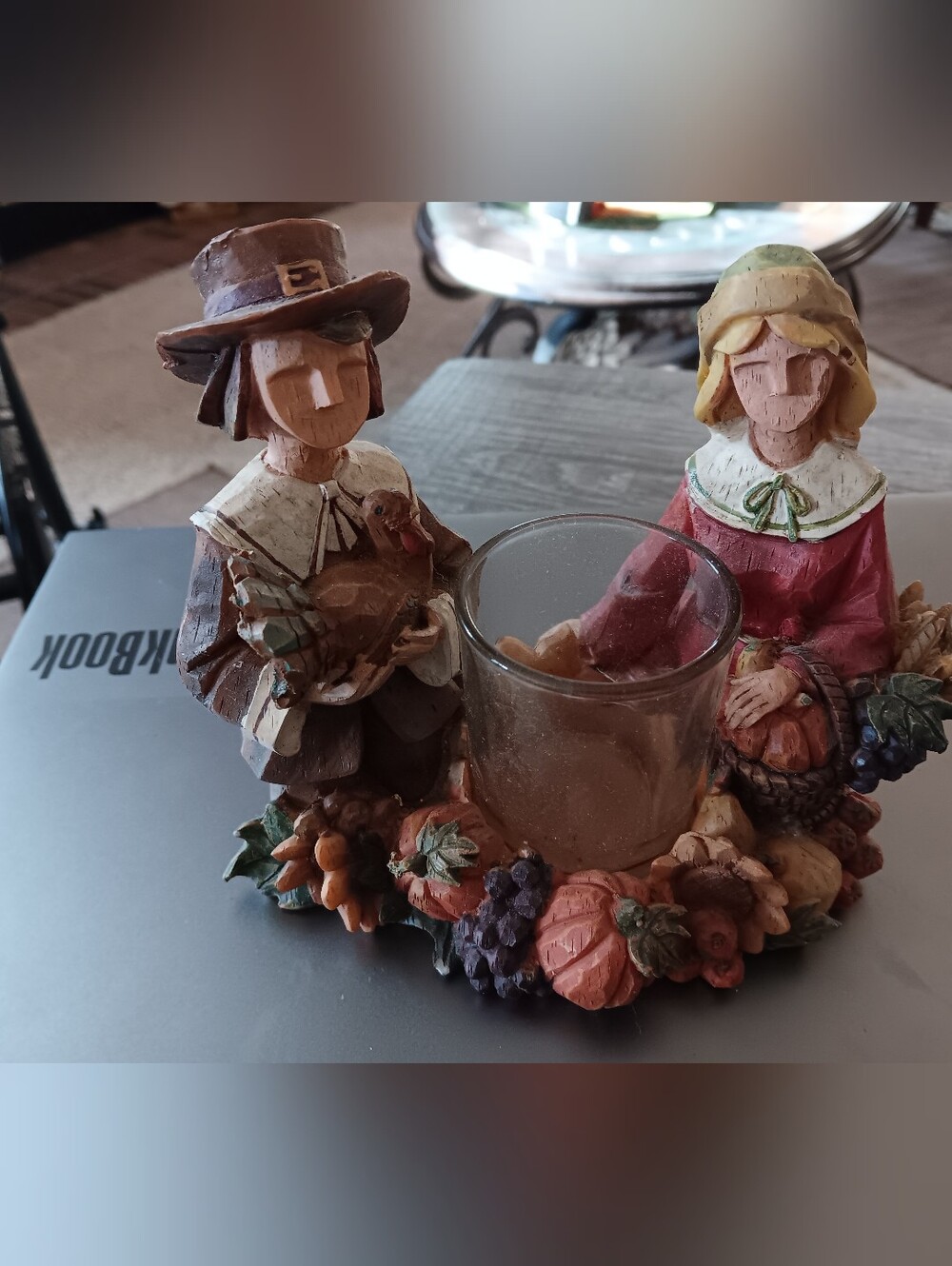 Rustic Thanksgiving Pilgrim Candle Holder - Brown
